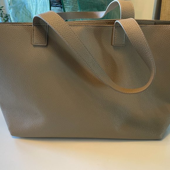 Simons Brand Vegan Grained Minimalist Tote - Picture 2 of 3